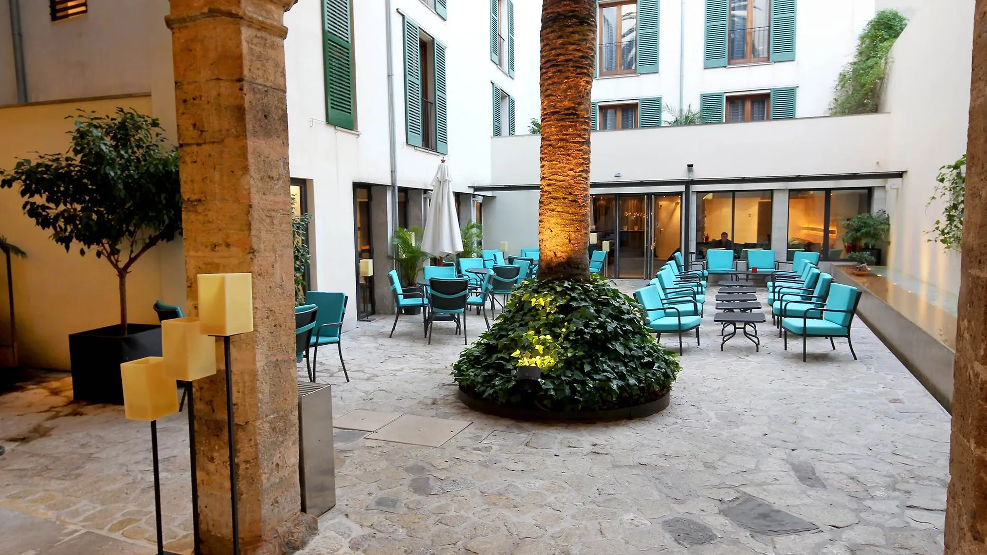 Petit Palace Hotel Tres Palma